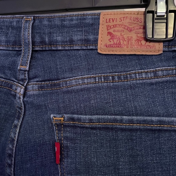 LEVI STRAUSS WOMEN’S HIGH RISE SKINNY JEANS - Picture 5 of 5